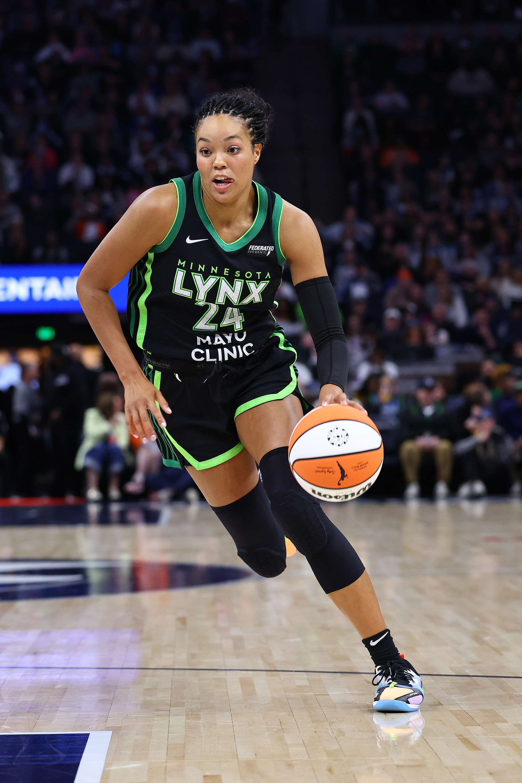 开云官方平台-科利尔回应网友质疑：大家都在欣赏烟花，你居然在脑补阴谋论