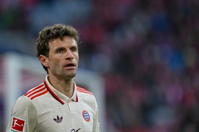 开云官方平台-谁在逼穆勒离开拜仁？三球星高薪续约堵死二娃的路