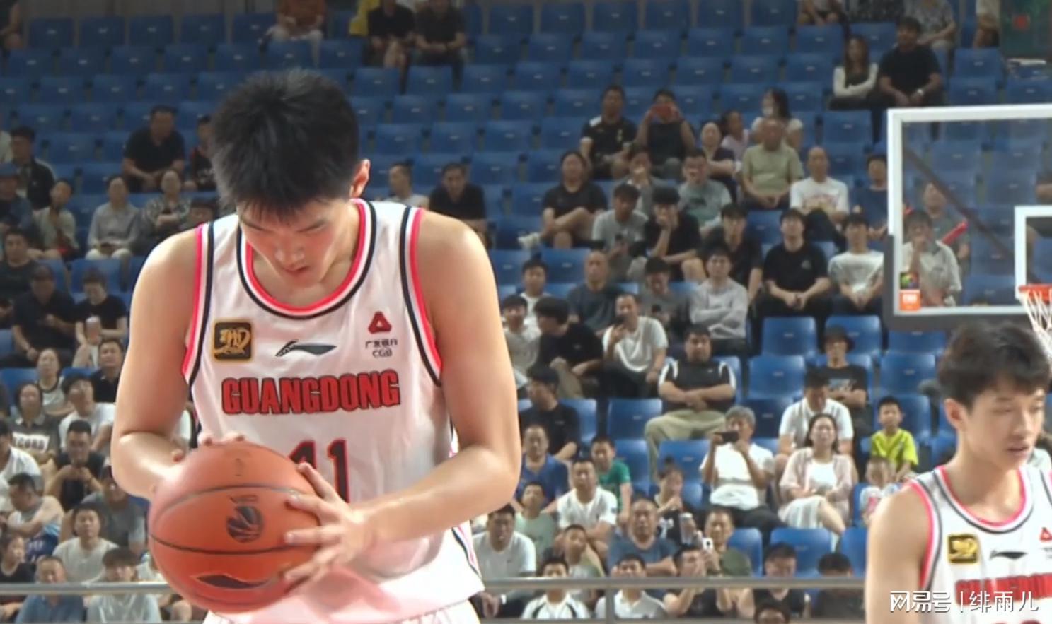 开云官网APP-为王洪泽让位！任骏飞退役基本敲定，力保广东队躺进总决赛！